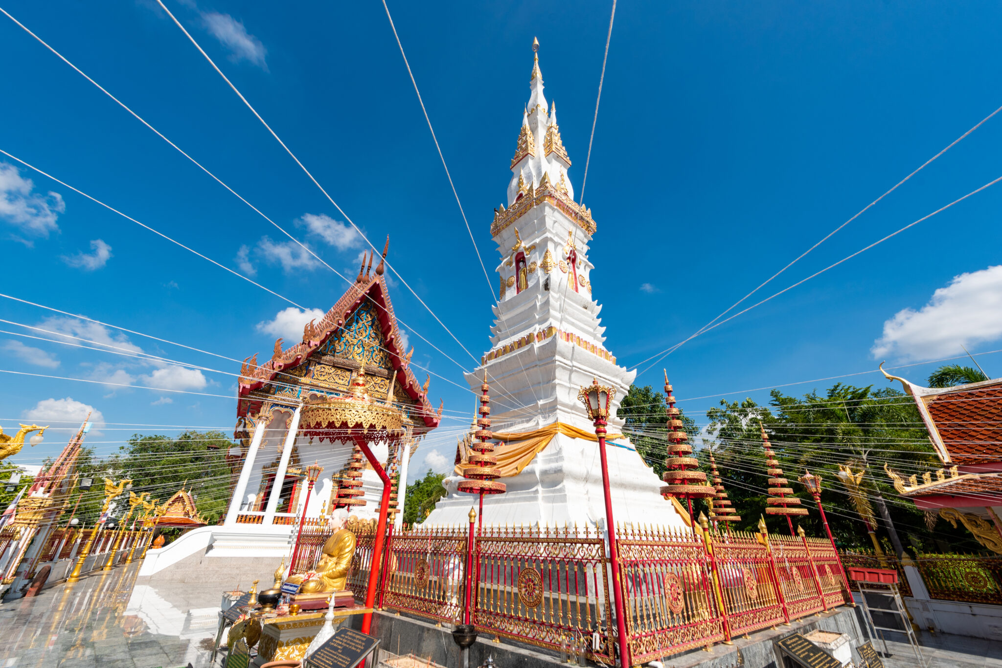 วัดมหาธาตุ (พระธาตุอานนท์)